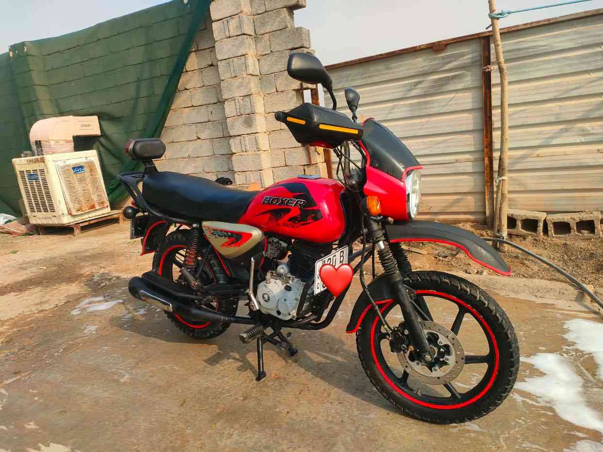 دراجه بوكسر جبلي موديل ٢٢مرقم كامل بسمي شرط تحويل ثاني يوم مكينه خير من الله برغي ما مفتوح بيه مكاني ديالى الباويه وهاذه رقمي*********** الي يريده بي خير ويدلل
