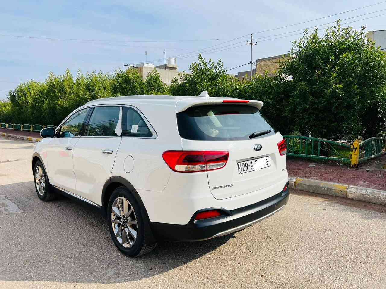 سورنتو 2018 رقم واسط بأسمي مكفوله كفاله عامه  خليجي 6سلندر كشنات جلد كشن كهربا ء جنطه كهرباء  بصمه ابوب  السعر223 وبيها مجال
***********
