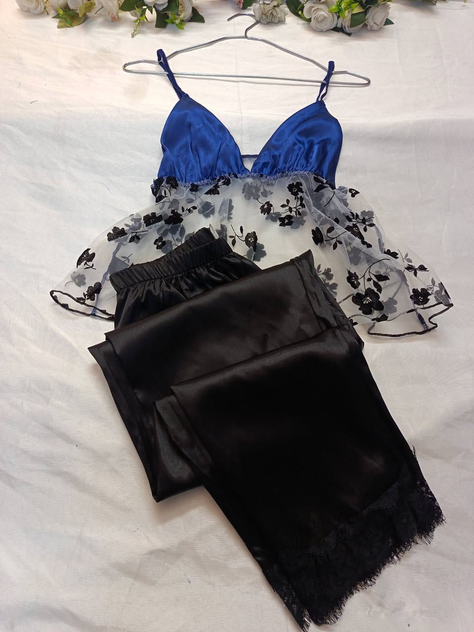 ق ميديم التوب شيفون خفيف ب٧


**إذا كنت صاحب هذا الإعلان وتريد حذفه لأي سبب، رجاءا أرسل رسالة إلى الدعم الفني**