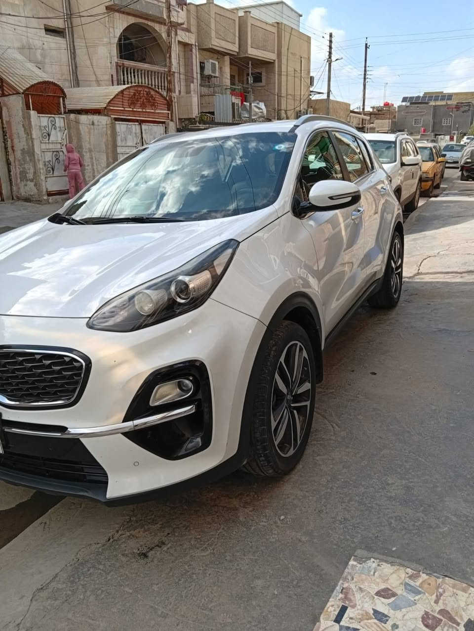 *********** 
***********
سبورتج ٢٠١٩ خليجي مكينه ٢٠٠٠ دوش ماشيه ٨٢ الف
كفوله السياره عده بارد بصيط باب الصدر من جوه كد شبر باقي السياره مكغول مكينه كير تبريد صدر مكفولات تايرات جدد سبير منازل بسمنه رقم الدولي الجديد
السياره جاهزه
مواصفات نص فول حساس امامي خلفي شاشه كامره تحكم ستيرن مانع انزلاق ثلاث وضعيات قياده داخل لونين
السعر ١٨٨ وبيها مجال بسيط للاستفسار *********** مكان بغداد الشعب بغداد, العراق
