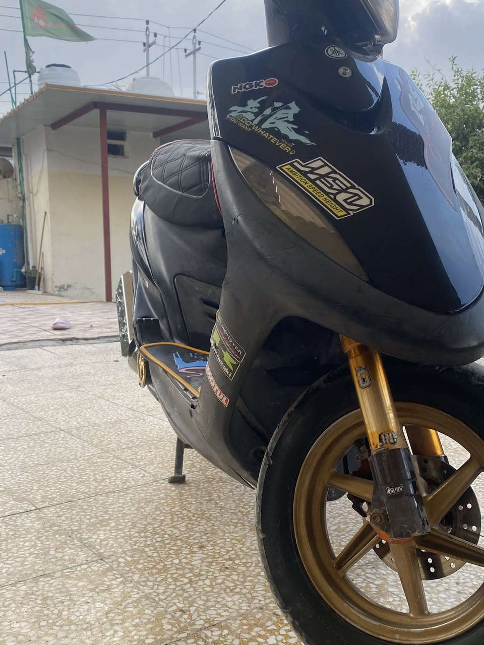 ماكس للبيع ٥٥بلاد بيه تزويد خير من الله     كلج امامي RGSاصلي ويل قبق جوزه شيال صالنصه قباقه ولفات دبلات شوته  السعر خاص دراجه غاليه الفكوره لحد بطبلي وبالخدمه ***********
