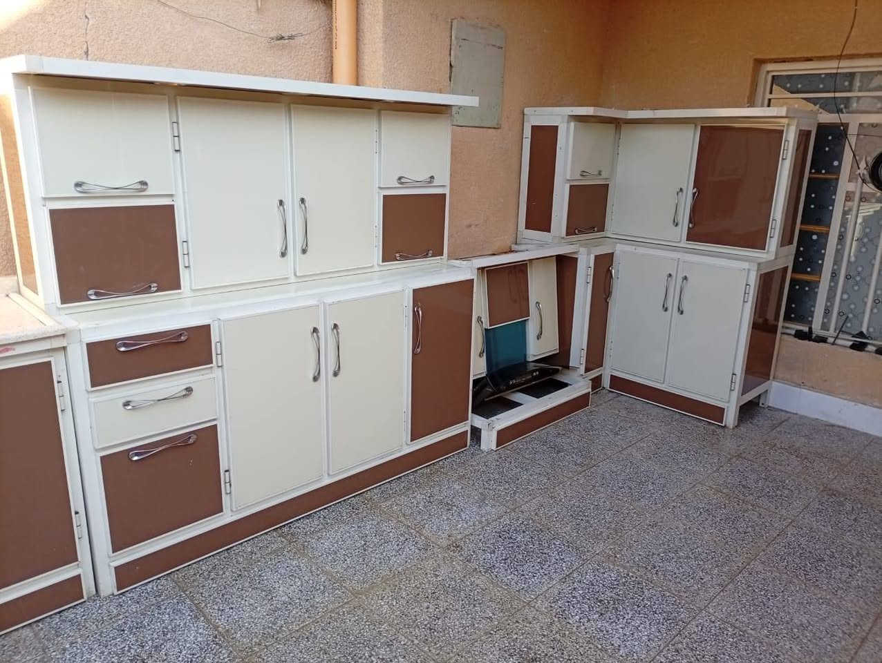 كاونتر البيع مكان بغداد كماليه اكو توصيل بكروه رقم *********** سعر 675 بي مجال
