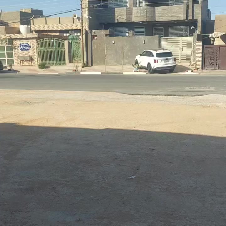 السلام عليكم 
قطعة تجارية مساحتها ٢٠٠متر طابو صرف الموقع كربلاء الحسينية منطقة العطيشي شارع المدارس خدماتها تصنف ضمن الدرجه الاولى  السعر ٥٥مليون والباقي للدوله ٩٨ مليون مطلوب قسط كل سنه تسديد ٣مليون دينار سنويآ للمتابعة مكتب ابو الجود للعقار والمقاولات العامه العنوان كربلاء شارع بغداد عمود ٤٧٥ حلويات بركات المصطفى الشهيرة ***********
