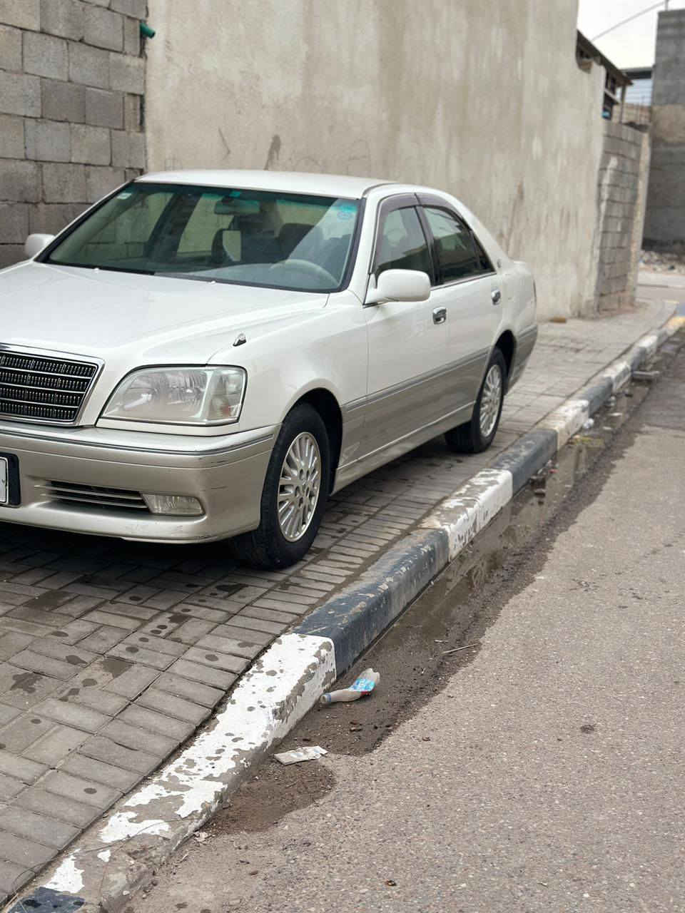 اسلام وعليكم جنون للبيع دخول جديد ادوات كصتها قماره فقط السياره جديده كسر كارتون متومه ارقام وسنويه طبق الاصل كرستال اصل دكمتين ديفور الزغير  جاهزه ما ناقصها برغي السعر 43 وبيه مجال بسيط مكاني بصره ***********
