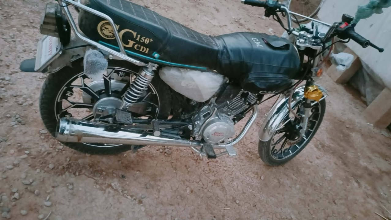 سيفان 2024محرك 150 مامفتوح دراجه حلوه حيل ومامتعوبه شرط من كلشي سعر 750 وبي مجال قليل للاستفسار اتصل ***********
