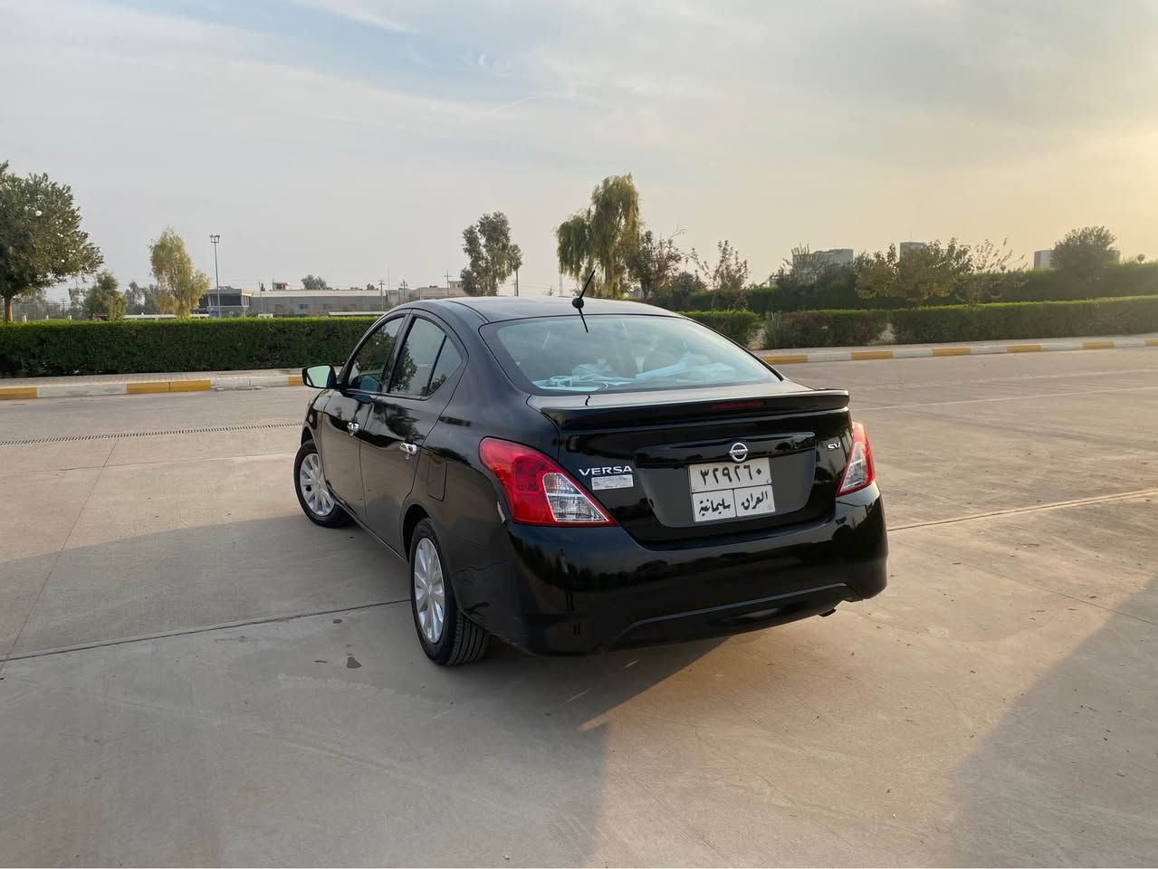 ‎نیسان ڤێرسا ٢٠١٩ 
‎مواسەفات SV
‎کلین 
‎٥٩،٠٠٠ مایل رۆیشتوە 
‎٢ جێگای ساردە و قەلامکاری بۆ کراوە دەنا بۆیاغی نیە 
‎گێڕ و مەکینە و تەبریدی بەشەرت 
‎سەنەوی بەسەر نەچووە
‎١٠٦ وەرەقە و مەجال
‎٢٠٠ هەزاری غەرامە لەسەرە دوای بۆت دەگەرێتەوە
0751 552 8043 السليمانية, العراق
