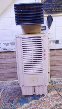 مبردة حجم  كلش جبير نضيفة كلش سعرها 300 الف حي اور  ٠٧٧١٣٥٨٠٨٢٥