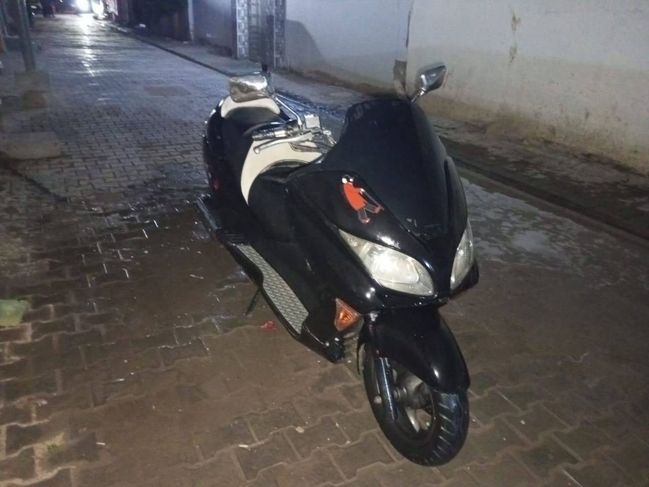 سلام عليكم دراجه فورزا صفر 8  للبيع دراجه نضيفه السعر خاص ***********
