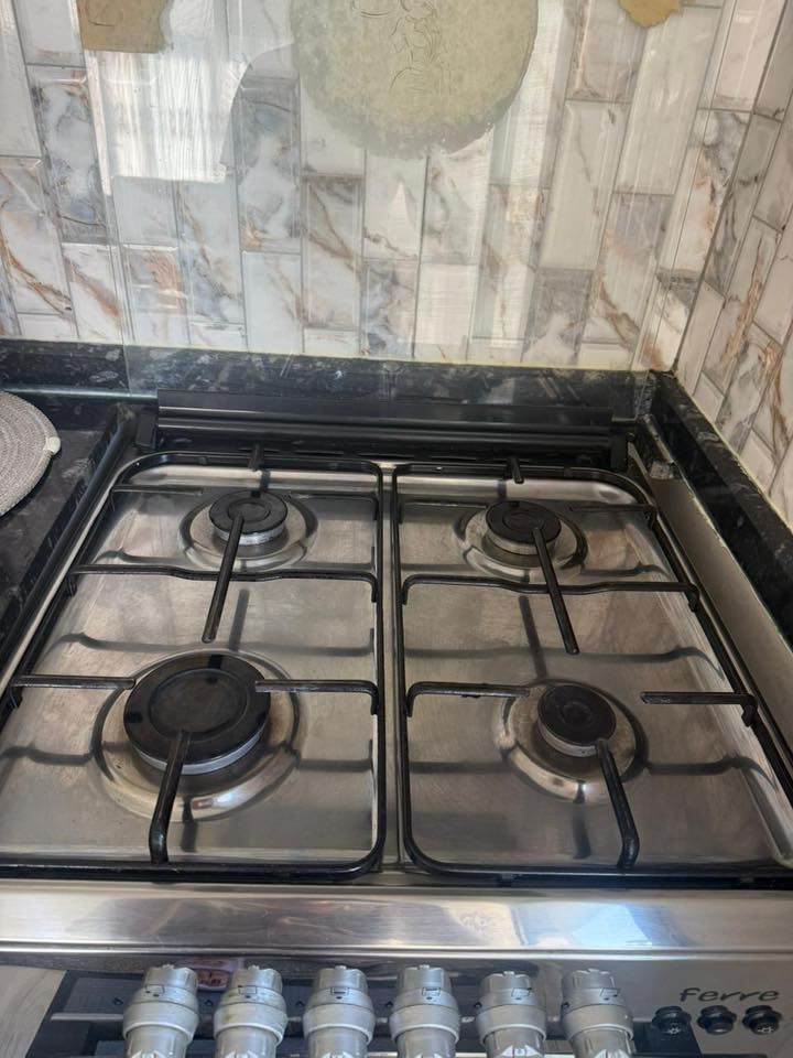 السعر ٧٠ الف
عنوان لالاف ستي 
***********
