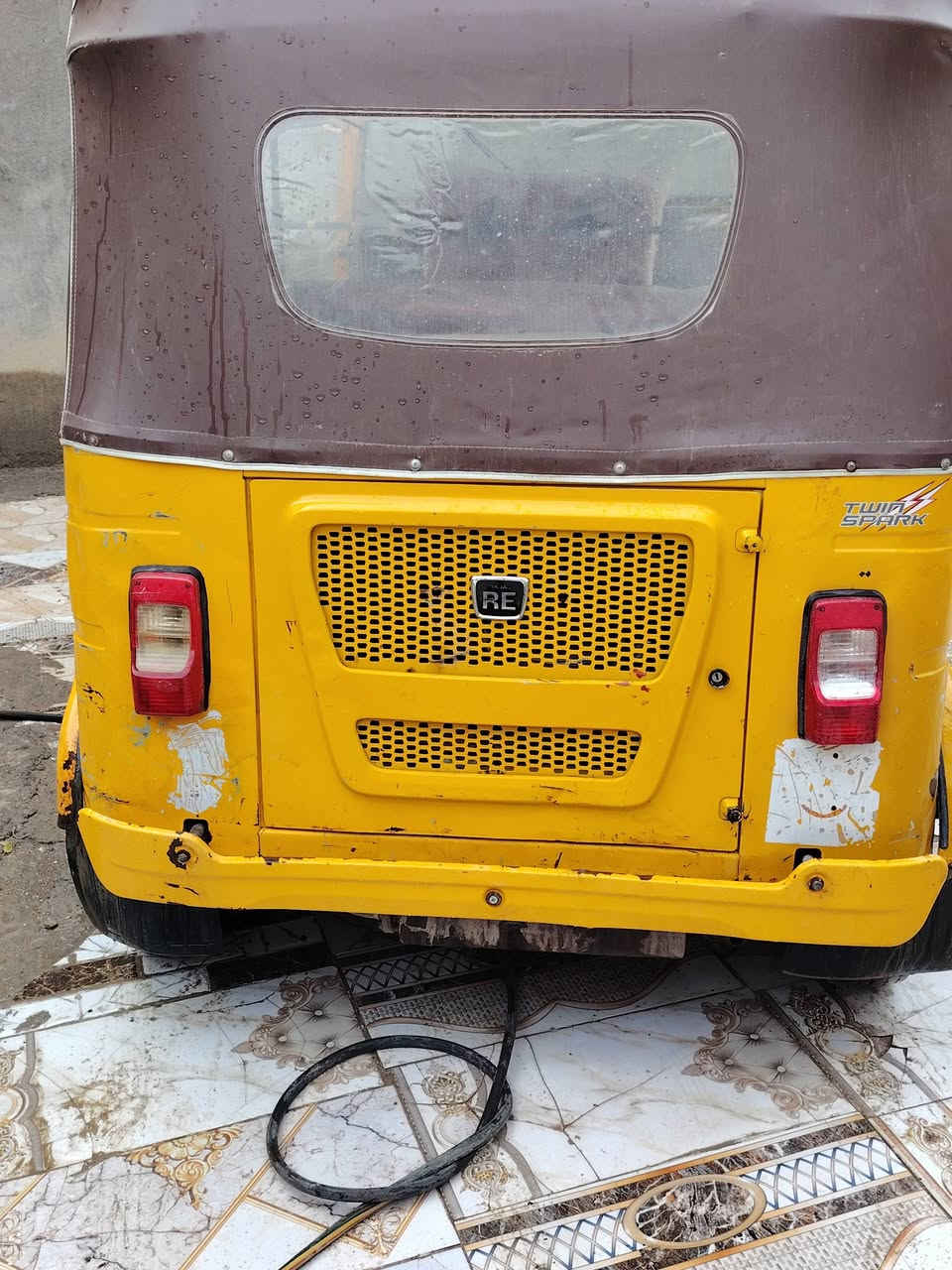 تكتك البيع موديل 2022 شهر 8 اليموني تكتك جاهزه من كلشي مكفواله تصل ***********
