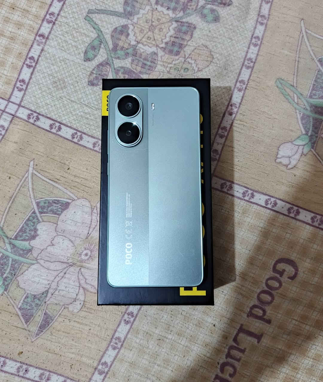 بوكو Poco x7pro ذاكره 512 نص تيرا لون المميز والمختلف يدعم ببجي 120 فريم بكل سلاسه ودقه عاليه جهاز راقي نضيف جدا ملحقاته كامله كارتونته وشاحنته الاصليات السعر، خاص للشراي وبالخدمه


**إذا كنت صاحب هذا الإعلان وتريد حذفه لأي سبب، رجاءا أرسل رسالة إلى الدعم الفني**