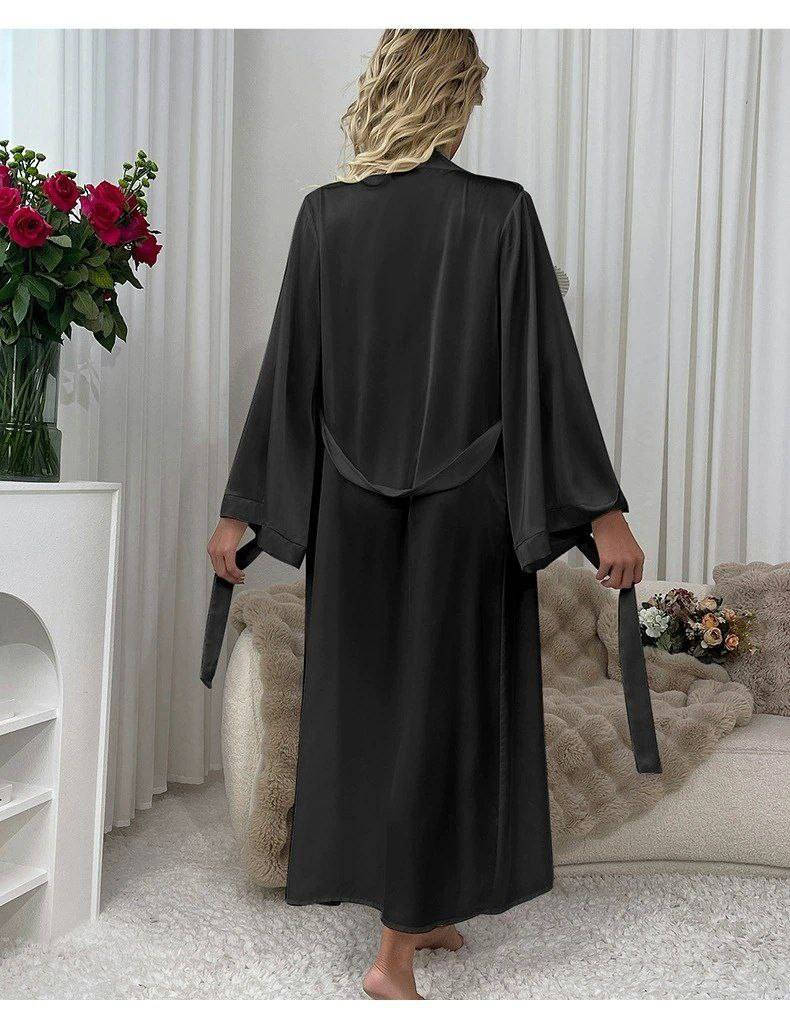 💫 لأوقاتك الخاصة... اختاري الفخامة 💫

✨ روب لانجري ستان عرائسي  الأصلي✨
تفاصيل تسرق الأنظار وقماش يلمس قلبك قبل بشرتك ❤️
📏 القياس : فري سايز
🌹 القماش: ستان ثقيل أصلي، ناعم الملمس، لمعة راقية
🎀 تصميم أنثوي أنيق 😍

سعر الدرزن 71 الف 
توصيل كافه المحافظات 5 
مخازن K


**إذا كنت صاحب هذا الإعلان وتريد حذفه لأي سبب، رجاءا أرسل رسالة إلى الدعم الفني**