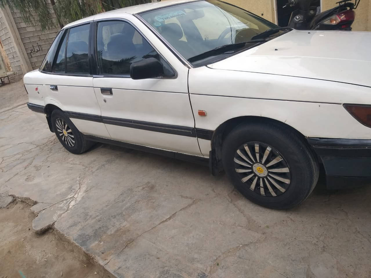 سياره مسبوشي لانسر موديل ٩١ رقم كركوك مشروع وطني سنويه جديده لغايه ٢٠٢٨تحويل بأي وقت سياره محرك كير صدر كهربائيات جيده سياره نضيفه بلاديه بدون صبغ تخم تايرات جديد باور ستيرن سياره من الدعاميه ل دعاميه مكفوله غرفتها نضيفه  رقم صاحبهه *********** مكان السيارة صلاح الدين الضلوعية الحردانيه
