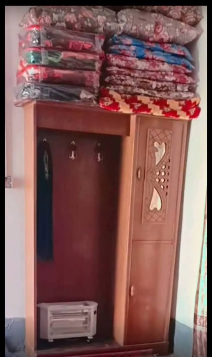 سلام عليكم  غرفه البيع سعرر 350 مكان عفك


**إذا كنت صاحب هذا الإعلان وتريد حذفه لأي سبب، رجاءا أرسل رسالة إلى الدعم الفني**