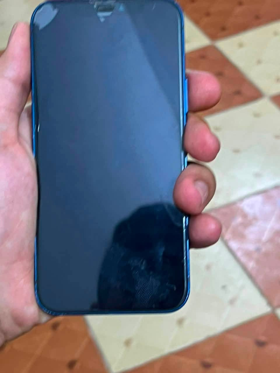 🔥 للبيع: آيفون 12 (عادي) - 128GB 🔥

📱 الجهاز نظيف ويعمل بكفاءة عالية، مناسب للاستخدام اليومي.

✅ الموديل: iPhone 12
💾 السعة: 128GB
🔋 صحة البطارية: 79%

الجهاز بحالة جيدة، وكل شيء شغال بصورة طبيعية.

💰 السعر: (285) وبي مجال بسيط

📩 للاستفسار أو المعاينة، راسلني على الخاص.

او اتصل ***********
