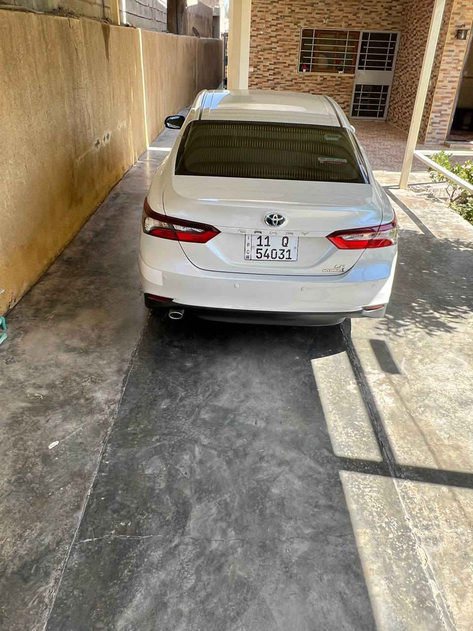 السلام عليكم كامري موديل ٢٠٢٤ هايبرد وكالة عبد الطيف ماشية 68 ألف السيارة بدون فتحة وبردة السيارة جديدة رقم الهاتف ***********

