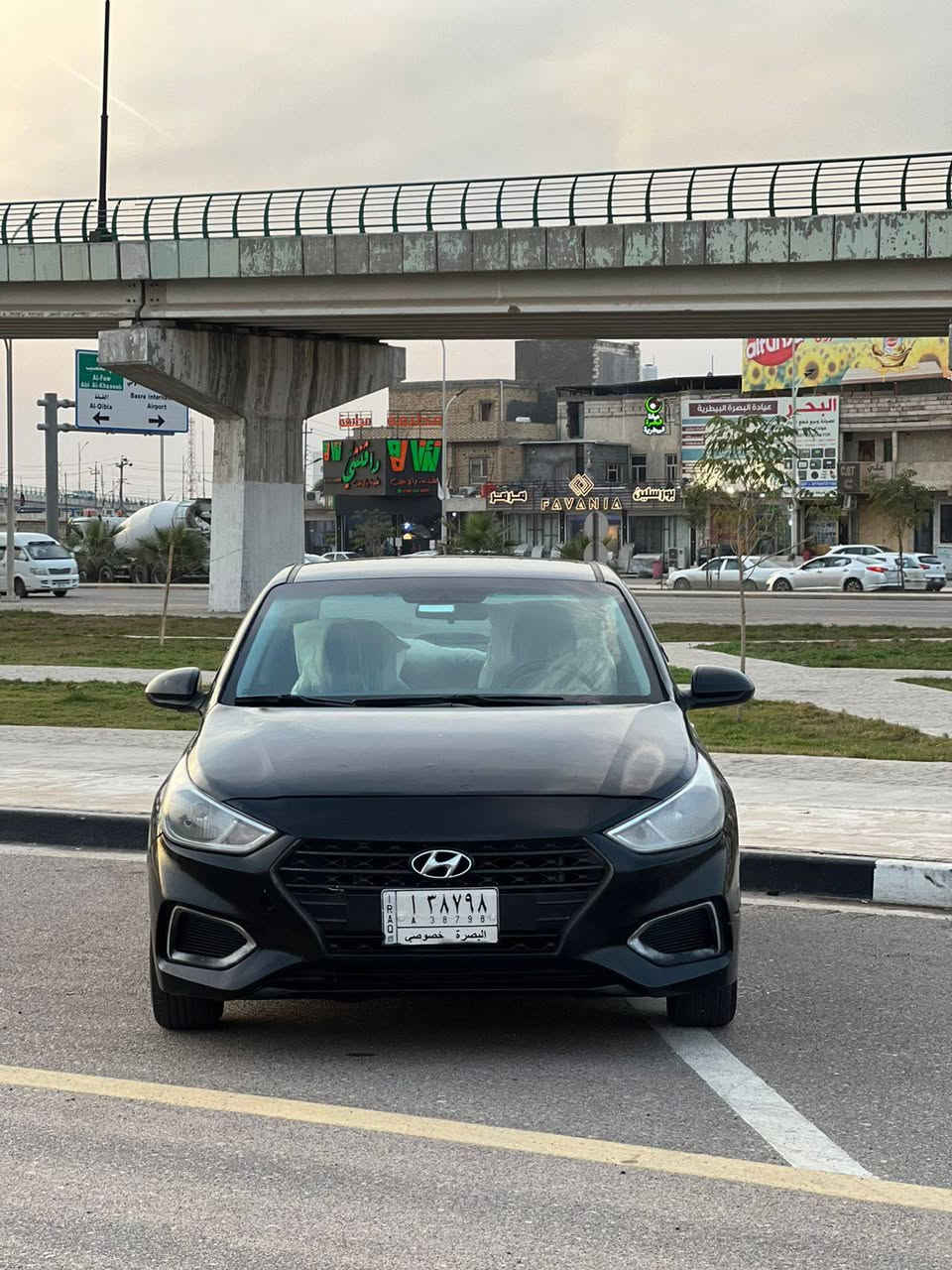 السلام عليكم 
هونداي اكسنت 2021 اسود 
وارد امريكي - رقم ( معوقين بصرة )

حادث 
بجم ومصبوغة أحزام للجمالية بسبب لون الأسود 
كير ومكينة وتبريد كفالة عامة
ماشية 54 الف ميل حقيقي
طخم تايرات جديد 
دواخل السيارة جديد جداً
السعر 95بيها مجال كلش قليل
وترهم مراوس ب كيا k5فقط
*********** البصرة, العراق
