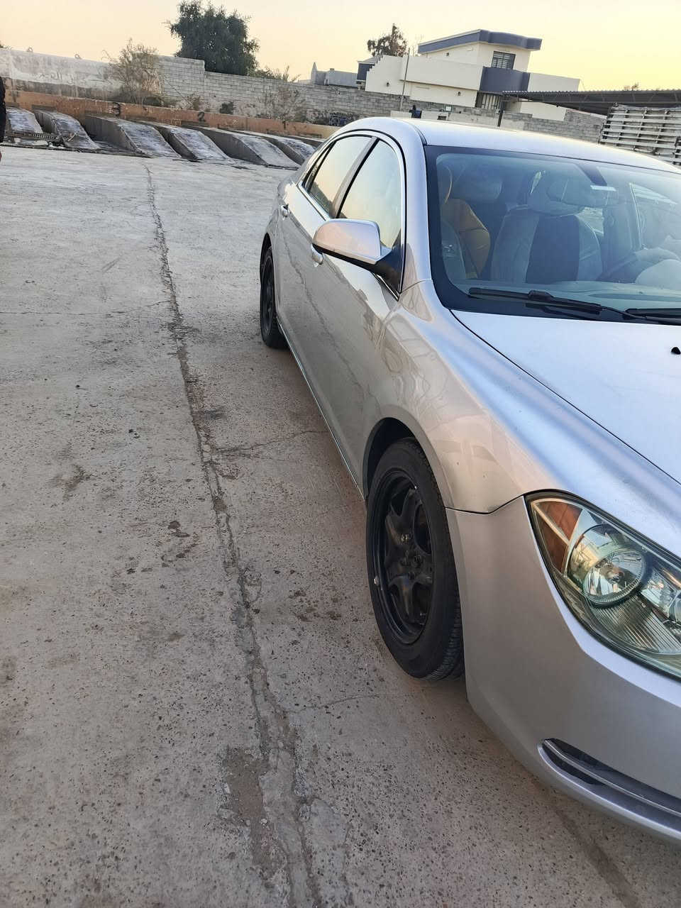 السلام عليكم وين الى يدور جديد تحويل ثاني يوم صدر جديد بدون صبغ بشرط  خليجي  سعر ٨٣ بيه مجال ***********للتوصل
