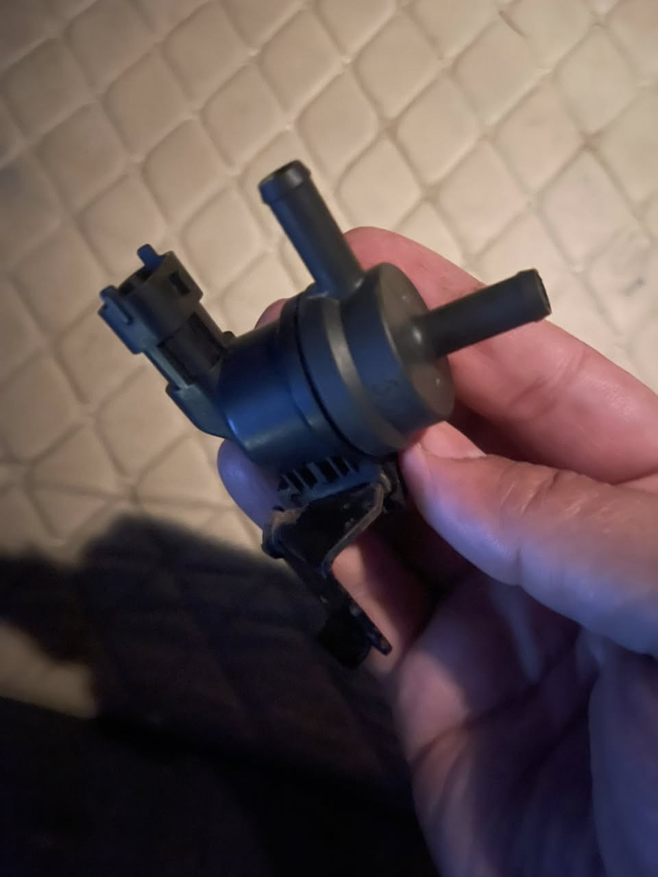 تفصيخ حاويه كيا اوبتما امريكي ١٧ قيم واخذ
***********
