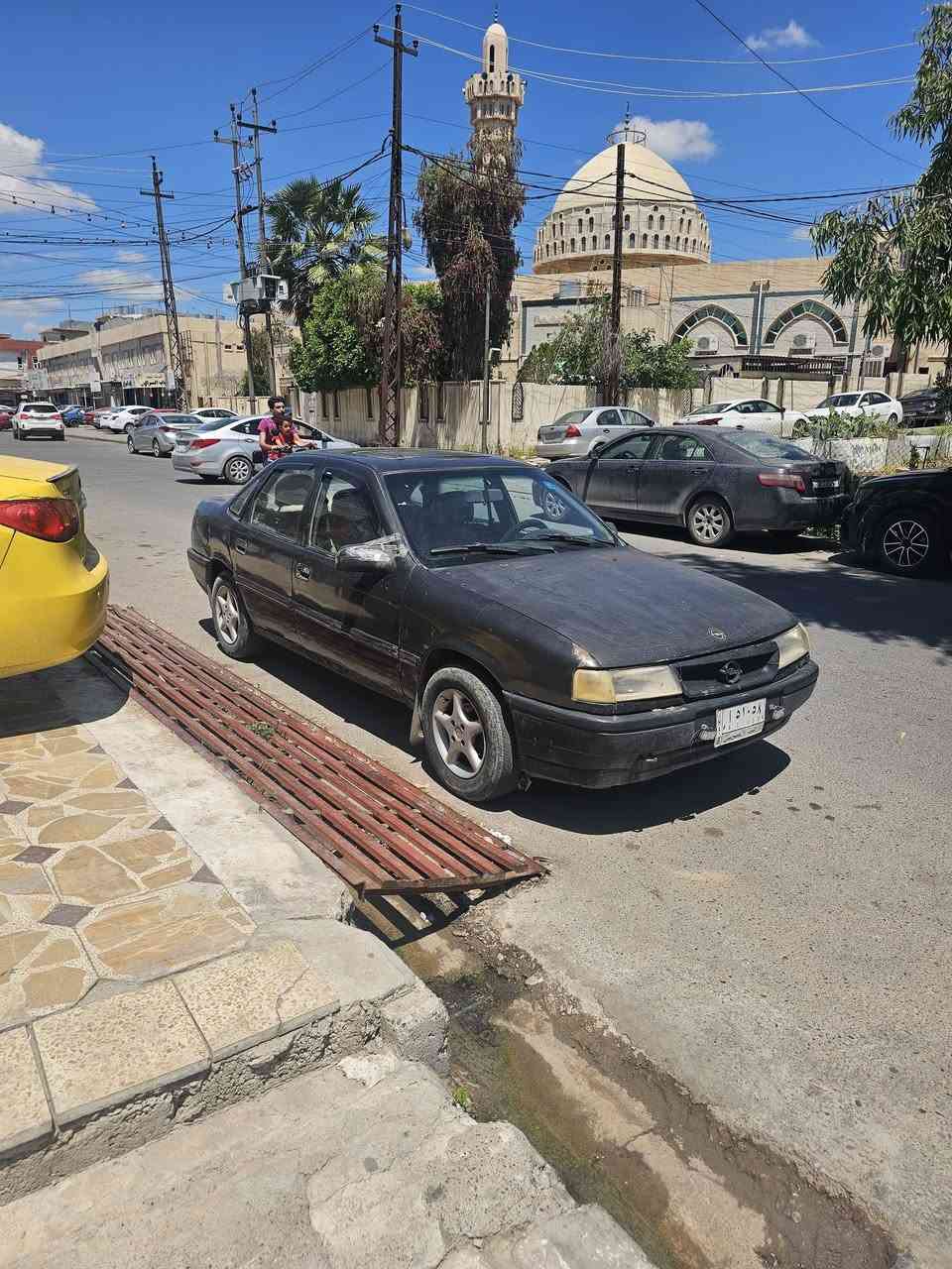 اوبل فكترا حجم ١٦
مويل 92 رقم نجف مشروع وطني 
سنويه لسنه 28
صاحبها ببرطله 
كير محرك كهربائيات شرط
السعر 26
العنوان الموصل الحدباء 
الاتصال على الرقم ***********
