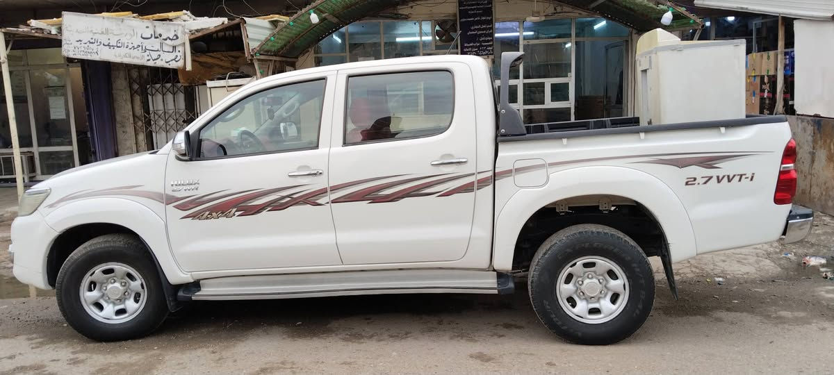 بيكم فلاونزة 
كويتية
موديل 2014
كفالة عامة
تخم تاير
سيارة حلوة مال جناي
للاستفسار الاتصال ***********
