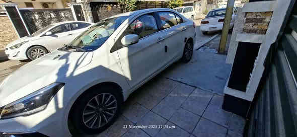 بيع سوزوكي سياز شركة
السلام عليكم سوزوكي سياز موديل 2023 رقم بغداد بأسمي فول مواصفات ماعدا الفتحه لايت وكشاف زنون بلادي لد نهاري ولد خلفي بصمات تشغيل وفتح وصندوق كشنات جلد اصلي داخل بيجي واقتصاديه مكينة 1500  تنفس طبيعي ادوانز ماكو وتبريد ثلج  استلام الشركة العامه للسيارات ماشيه 23000 كلم  
وبصمة احتياط  وبيها ضمان الشركه سيرفز  مكفوله ،  باقي عليها 16 قسط من أصل 36 قسط ،  استقطاع مباشر من الماستر 
وتتحول باسم المشتري مباشرة  مع بقاء شارة الحجز لحين اكمال القسط 
اني موظف بالشركة العام لتجارة السيارات 
ابيع نقد فقط السعر ١٢٧ ورقة  وبيها مجال اتصل  
مكان السيارة بغداد حي الاعلام
*********** 
ابو علي
