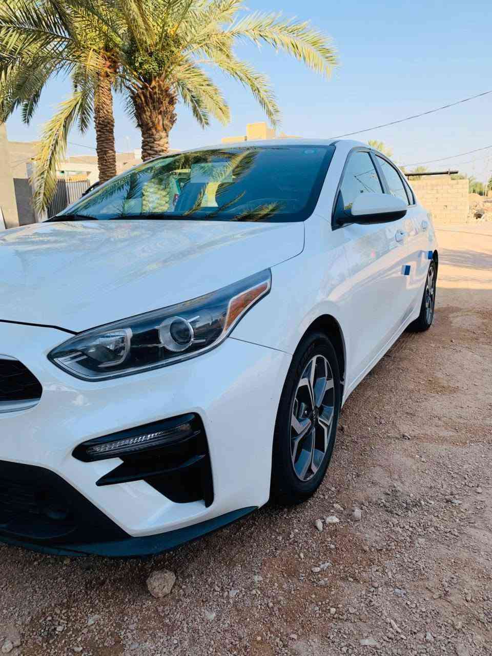 سلام عليكم فوارتي موديل 2019 امريكي للبيع مكفول كفالة عامه سياره جديده جاهزه من كلشي مكينه 2000دوش السعر خاص الشري ينتصل المكان السماوه ***********
