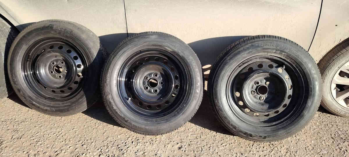 السلام عليكم ويل عادي كورلا فقط الويل التاير مو للبيع او  من مديل ٢٠٠٨  يرهم إلى مديل ٢٠١٩ نظاف سعرهن ١١٥ وبيهن مجال(اذا اكو ويل عادي مال النترا مراوس) مكاني النجف /كوفه /ناحيه العباسيه ***********
