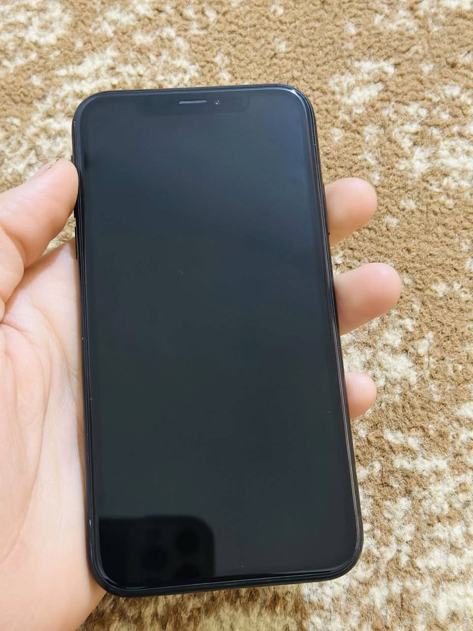 السلام عليكم
للبيع ايفون اكس ار ذاكره 128 بطاريه 77 بلادي الجهاز كله بلادي فقط فطر بل ضهر خفيف 
السعر اتصل ***********
