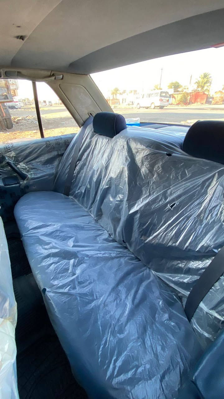 سلام عليكم سيارء سيدان موديل ٩٠ ايسر بلاد كير مكينه بط ه ثنين ونص  مكفوله سياره من صبق بيهه تكحيل بصيطات تدفه تبريد تخم تاير جظيد  جاهزه شرط لتحويل.  مكاني بقداد ***********.        لسعر ٨٥. بيهه حك لجيه
