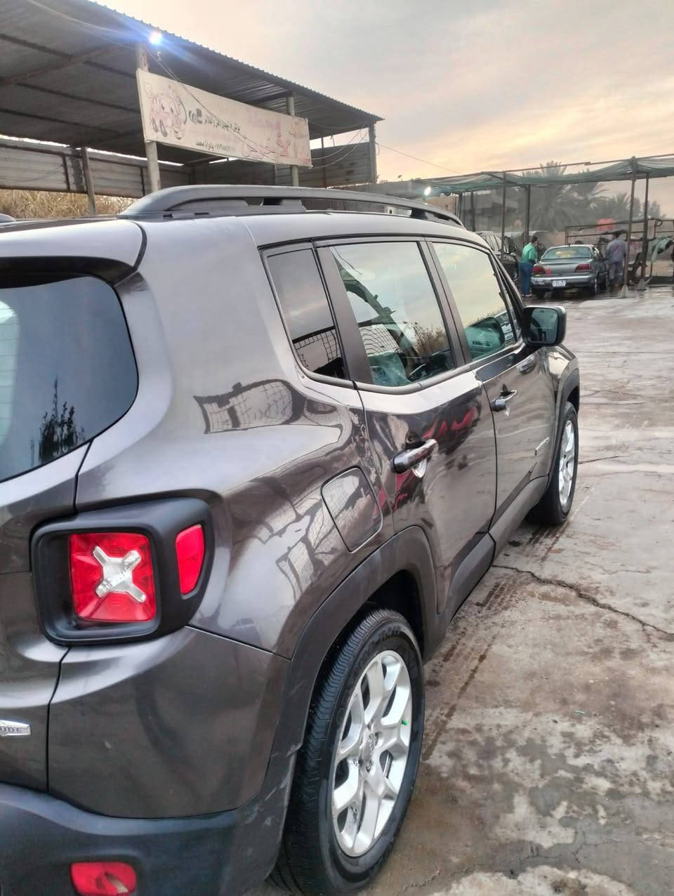 السلام عليكم للبيع جيب رينكد2018رقم بغداد محرك2400المرغوب سياره جاهزه من مكينه وكير وصدر وتخم تايرجديد بيهة ٤قطع صبغ صفحة السايق بدون دواخل
السعر (110)
الرقم (***********)
