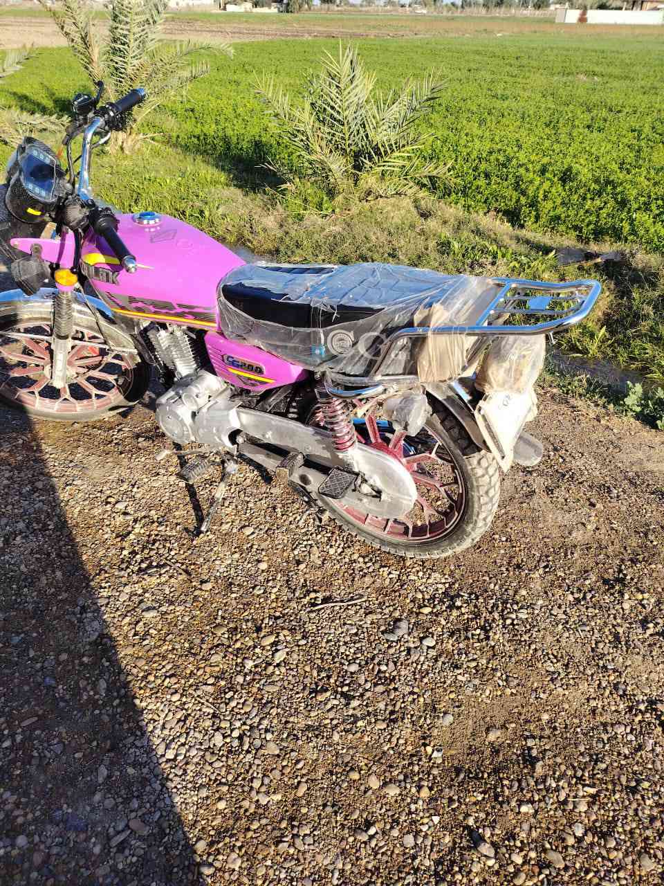 للبيع ب 850 وبيها مجال ***********
