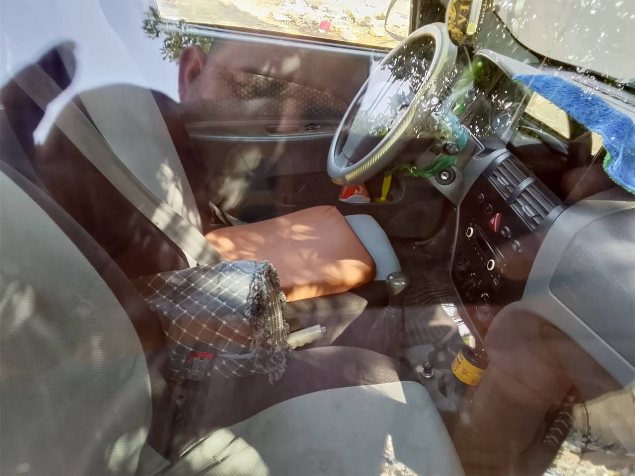 سياره تايبه مقفوله عدا عدا البارد شويه بالباب وشويه بالشامله الامامي طلب خاص مال موظفين جديده معنى الكلمه تخم تاير حداديه ماكينه تبريد تدفعه كل شيء شغال حساس بريك كهربائي ارباكات بالستيرن بالدشبول بريك حساسات بالبريك السعر 50 وبيها مجال***********
