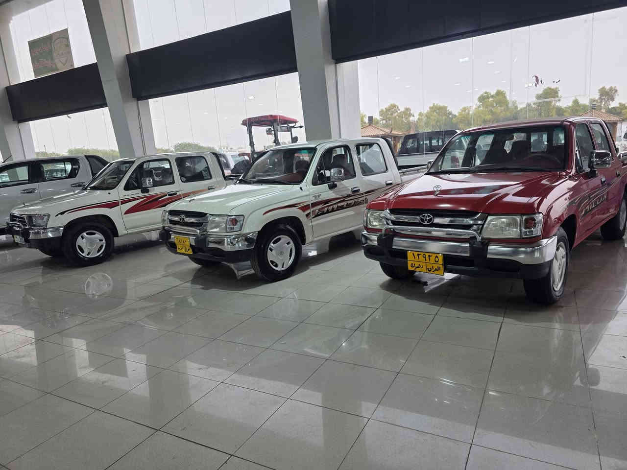 سلام علیکم
جمرە2001 مکفوله کفاله عامه 
شریکە ماشی 98 الف حقیقی
JLXفول 
تایرات جدید محرک شریکە مامفتوح
تبرید تدفئە رقم سلیمانیە بسمی دولی
مکانی سلیمانیە کلار ترید خابر
***********
