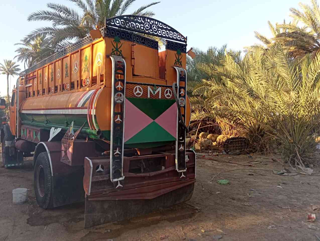 السلام عليكم  ابو ابردين البيع موديل 82 مكفوله كفاله عامه من الصبغ والعيب الشرعي 8طن رقم بغداد انكليزي رقم الهاتف ***********
