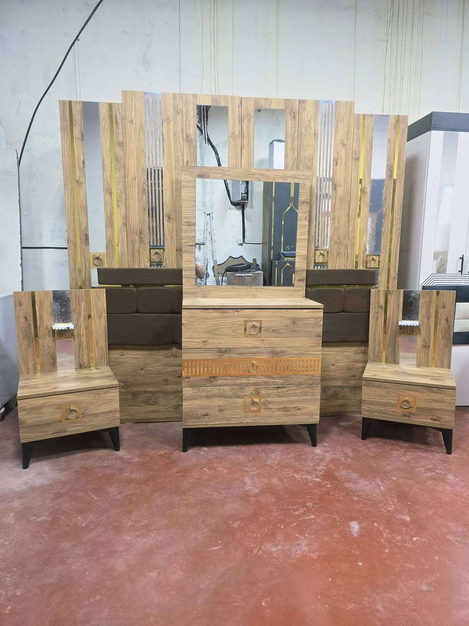 غرفه نوم تركي اخت جديد  💗نظافه 100ب100
ا#6قطع 💗ب500💗توصيل وشد مجاني بغداد 
#يوجد.انواع الغرف خاص


**إذا كنت صاحب هذا الإعلان وتريد حذفه لأي سبب، رجاءا أرسل رسالة إلى الدعم الفني**