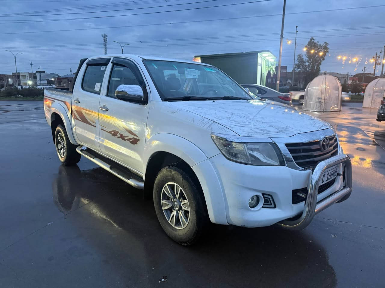 توێتا هایلۆکس 2012  پـارجه  ڕەش شه ريكه سه يد نه هرؤ  
 پارچە رەش لەسەر ساخی هیچ نییە پشتو پيشيً كه پس بۆدی بیلادیه    
گير مه كينه به شه رت  سه نه وي هه تاوه كوو2028 نويه  4 تايه  وويلي كرؤم  بؤ به ستراوه 
   سعر🇭🇺🧨
شوێن هەولێر 
  *********** أربيل, العراق
