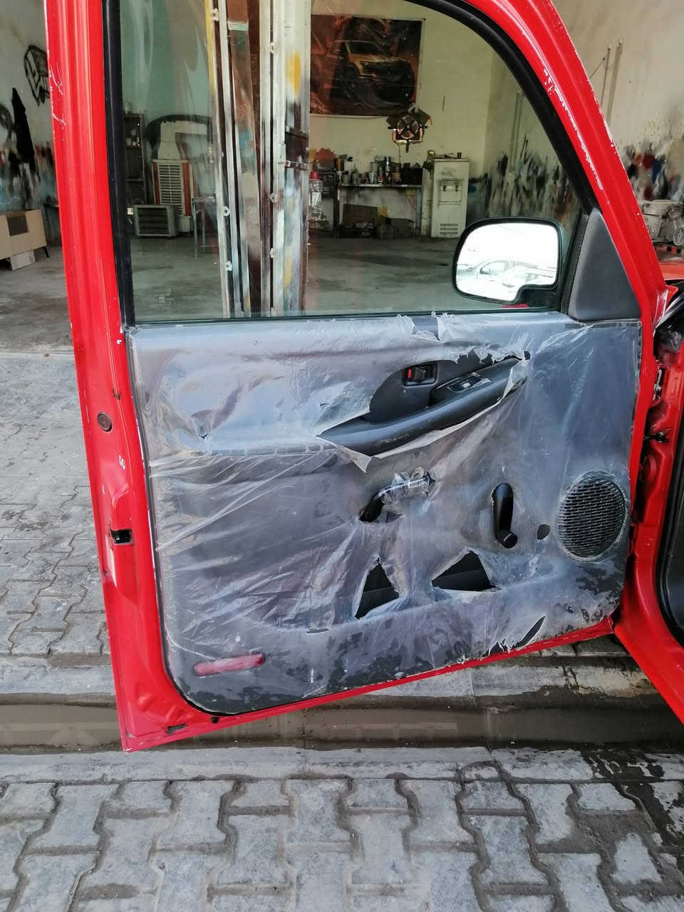 سلام عليكم سياره سلفادور مديل2004مزاد سته برغي معامله كامله سياره جديده معنه الكلمه تجي وتشوف بعينك تخم تاير جديد حداديه جديده كير ومكينه  مكفولات  رقم ***********
