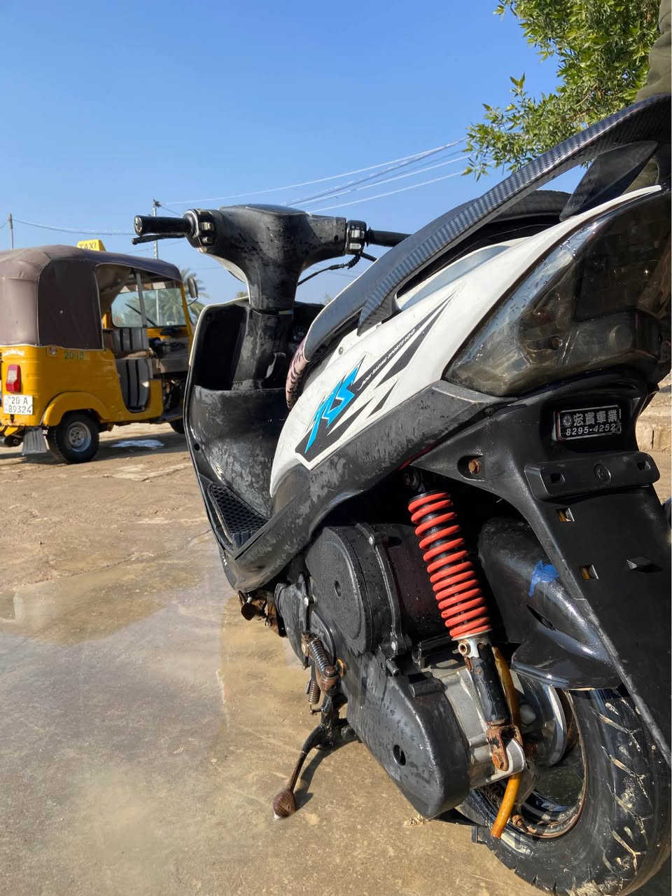 ماكس عدلة موديل 2006 لل بيع خير من الله دراجة دهن و بانزين و انسة ل عطل دراجة نازلة من رمبة صالها 7اشهر جيب فيتر و تعال افحص  سعر 650 و بيها مجال حك جية  رقمي *********** بعقوبة, ديالى
