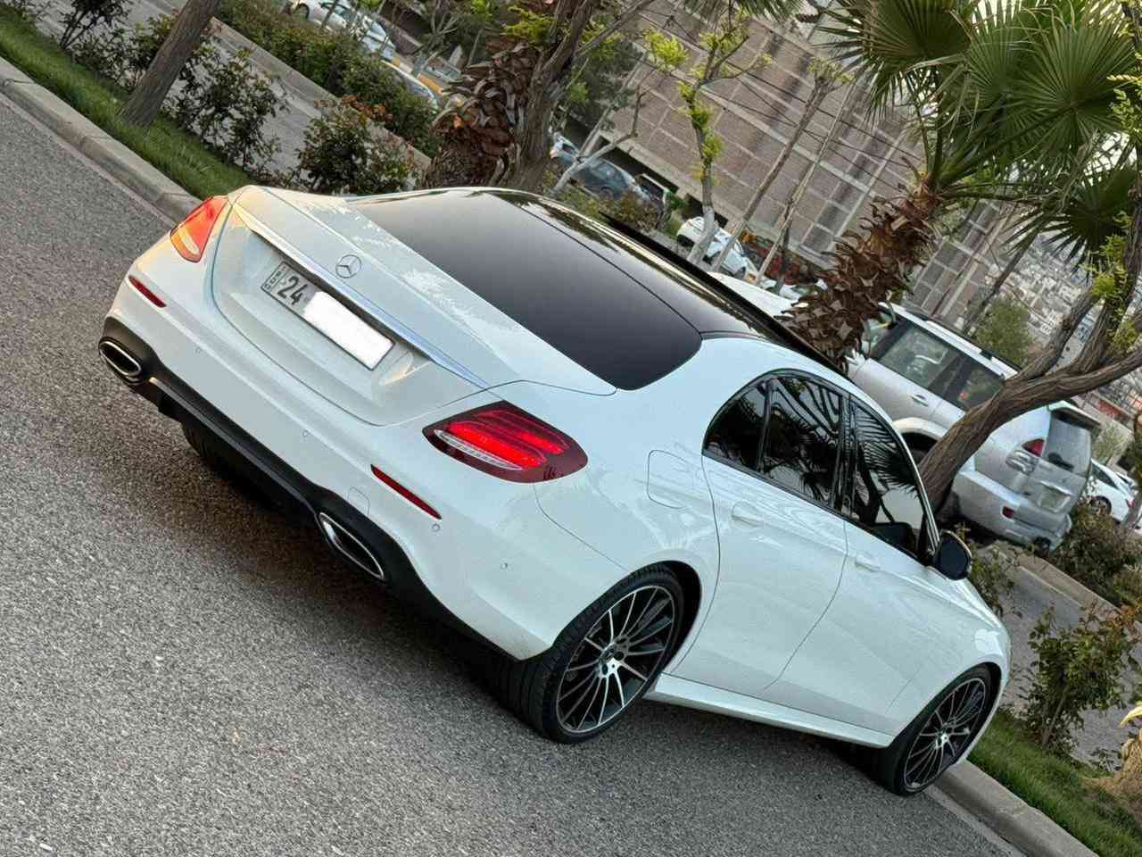 مرسيدس 2018
E300
السيارة مكفولة
١/١
رقم شمالي 
مراوس بلاندكروز 20-21-22-23-24

‭٠٧٧٣ ٥٩٧ ٠٤٨٤‬
