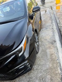 كورلا موديل 2024 SE هايبرد وارد امريكي لون اسود فول الفول  مواصفاتها :...