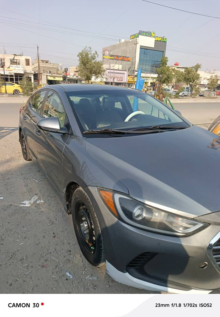 النترا موديل 2017  حادث بيها طخه بل بنيد وبس البنيد صابغي بدون دواخل مكينه ٢٠٠٠٠دوش كير اي تي  سياره جاهزه مابيها اي نقص مواصفات عاديه شاشه جبيره تخم تاير جاي سياره جديده السونتر منشور صوار الحادث منشوره رايدها ١١٩
بغداد شهداء البياع 
*********** بغداد, العراق
