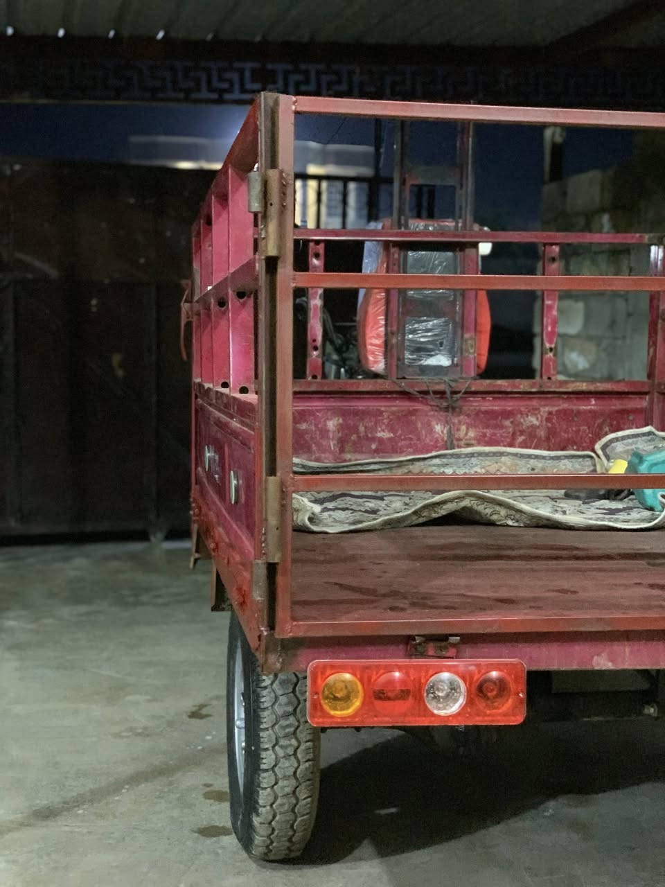 السلام عليكم ستوته لل مروس ب موطور أربع تايرات المكان العلم صلاح الدين نكره سلف ***********
