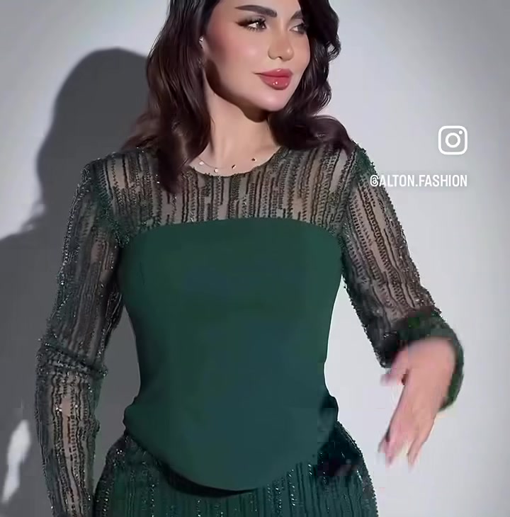 عندي هذا الفستان ماخذته قبل شهرين يلبس قياس ٤٠ و٤٢ لان قياطين من وره كله شغل يدوي وثكيل يجننن ب لبس لابسته ساعتين بس ومغسول ومكوي بعدها ،، ماخذته ب100 اريده ب 70 💚


**إذا كنت صاحب هذا الإعلان وتريد حذفه لأي سبب، رجاءا أرسل رسالة إلى الدعم الفني**