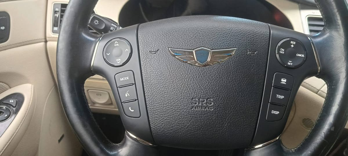 السلام عليكم ورحمة الله وبركاتة  وين اليدور كارتون   وجديد  
 جنزز. موديل 2015 ادوات متوئمة   اربيل انكليزي ع الشاصي طبق الاصل وين ميعجبك دك حاسبه كارتون السياره فول نضافه اذا بيها نقص برغي ينزل من سعرها بعدها بدهن كوريا 

✺كصة جنطة شغل درجة اولى  باجات اقوه شغل بلسوك 
✺دخول جديد مشي قليل   
✺متومة اربيل شرط الحاسبة 
✺سنوية  اصليه شرط ام الفسفوره   
✺فول مواصفات فتحه
✺تحكم مري كهربائي +مري شفط + اشاير بلمري 
✺كروز نظام تثبيت سرعة نضام ايكو 
✺ شاشه كبيره كامرات امامي وخلفي دواره 
✺كشنات جلد تدفئه بلكشنات امامي وخلفي تحكم مشنات كهرباء كلشي واضح بلصور 
ثلاجه شغاله 
برده بلاد خلفيه 
بصمه 
✺حساسات امامي خلفي  
✺رادرات  
✺مانع انزلاق 
✺السيارة جاهزة وبدون اي نقص كاملة على 24 حباية  تستلم بدون اي نقص اذا بيها نقص تنزل من سعرها بعدها بدهن كوريا
✺سيارة احلى من الصور وشغلها مضبوط 
✺كير مكينة  حدادية دواخل كهربائيات كلشي جاهز
✺مكان السيارة نجف 
✺السعر 48 وبيه مجال حك الجيه فقط خواتها 55 و60 وانتو تعرفون سوك 
 للاستفسار الاتصال على الرقم
‏ ‏‪***********‬‏
