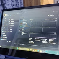 i5 8250U • قابل للطي شاشة لمس • ٢٥٠GB M.2