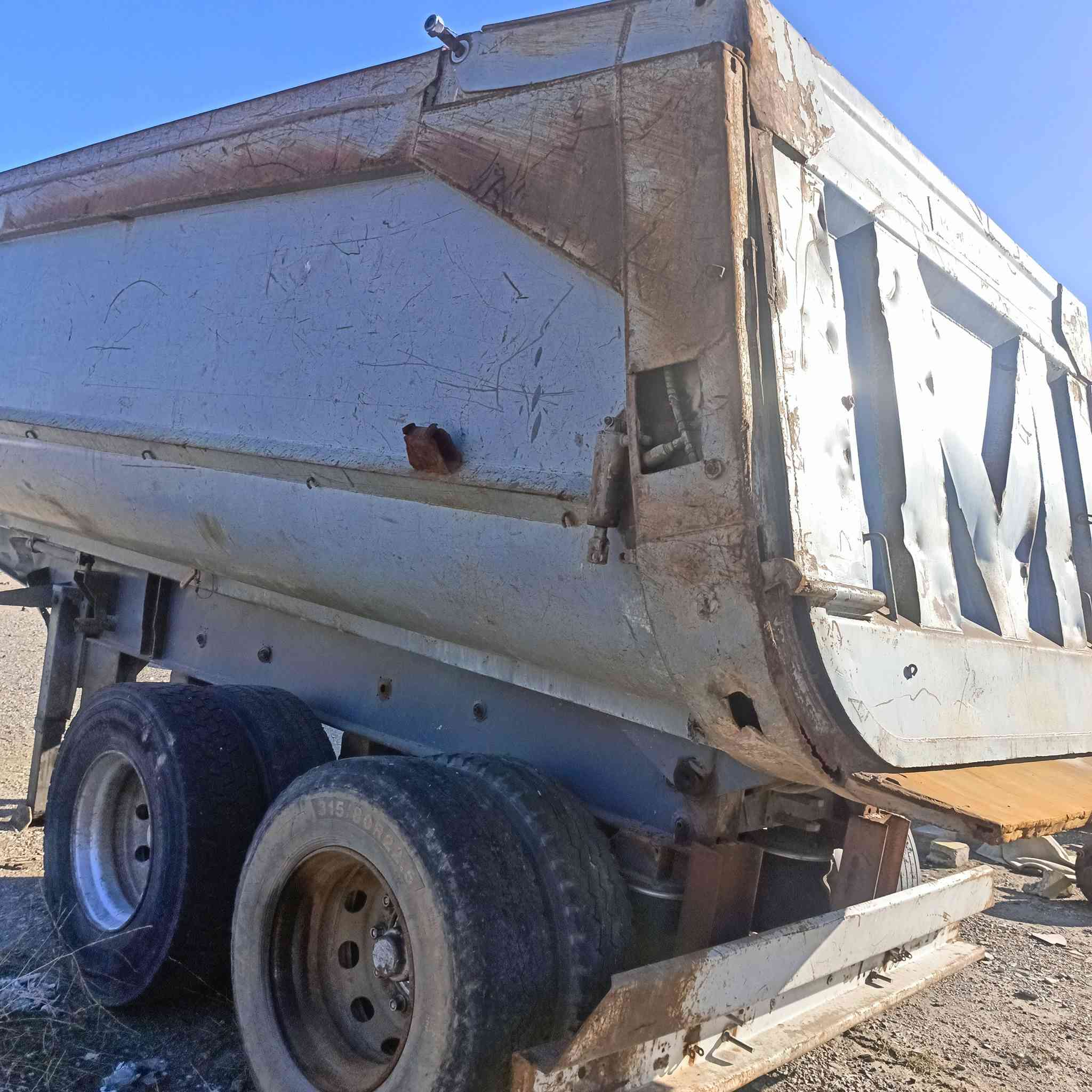 بۆدی ئەڵمانی سێ دنگیر
75 ورەقە بها مجال
***********
0751 898 1778
