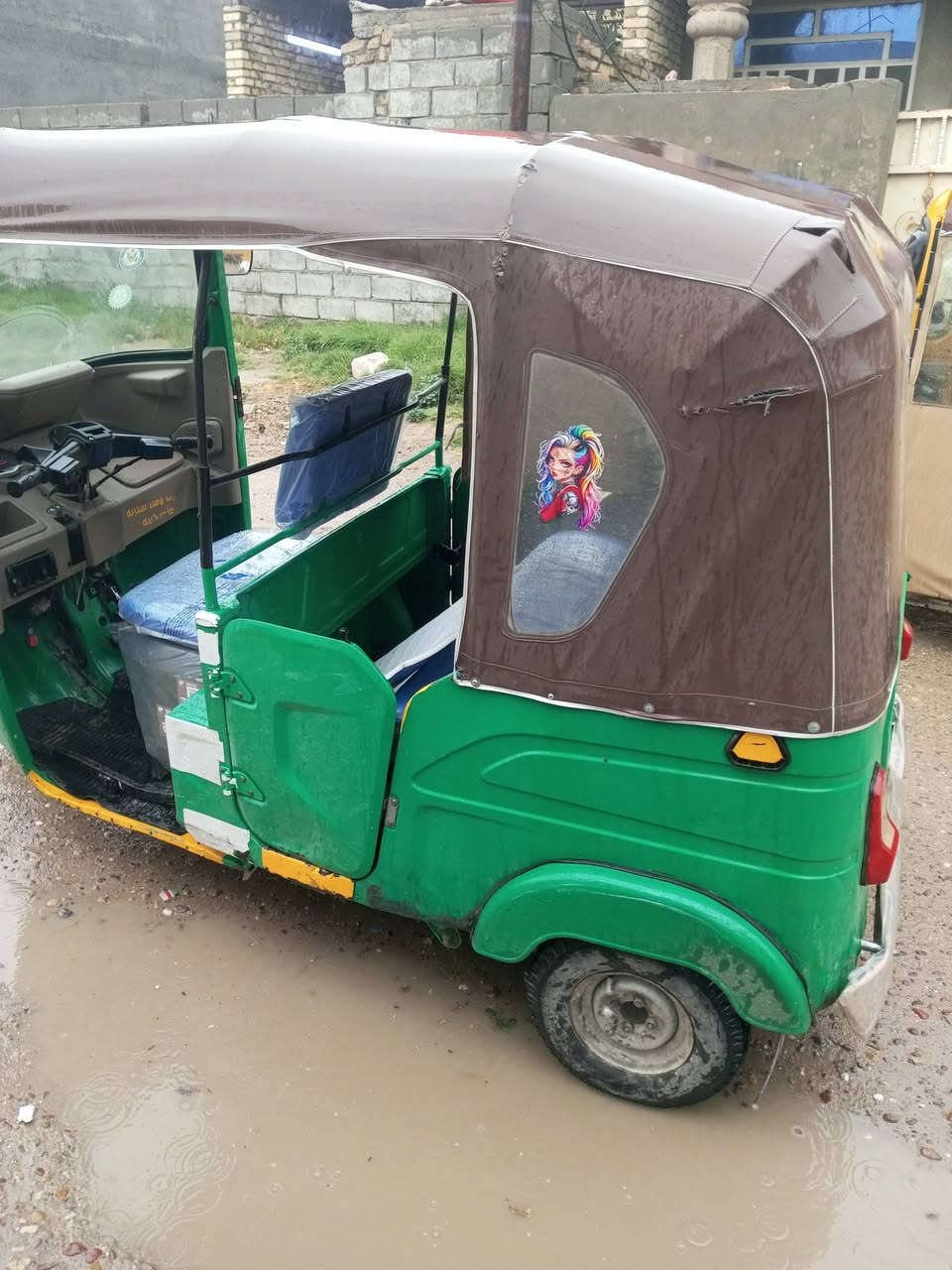 السلام عليكم حبايب تكتك موديل 22شهر10مال جناي اوراق غبور القلم/سعر 6/200وبيه مجال العنوان ابو غريب ***********
