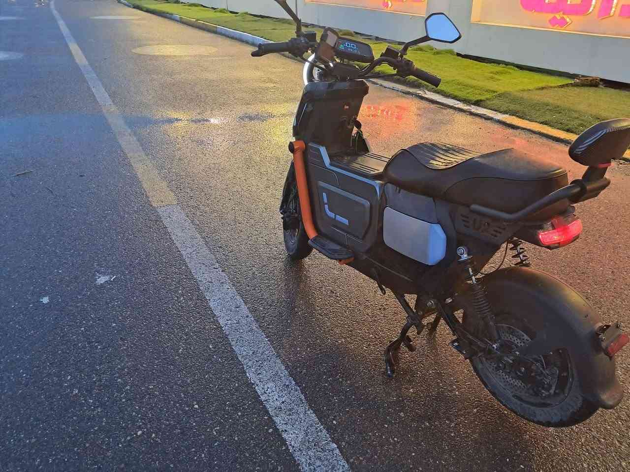 سلام عليكم
سلام عليكم دراجه شحن اج 3البيع 5بطارية   حجم صغير جديد16انبير جهاز اندار سعر450بيهه مجال بصيط 
سؤيج بصمه تشغيل عن بعد بريك هدالؤريك دك بريك حساسات اماميه وخلفي سرعتهه 70تواصل واتساب 9647768599489عنوان البياع حي الجهاد
