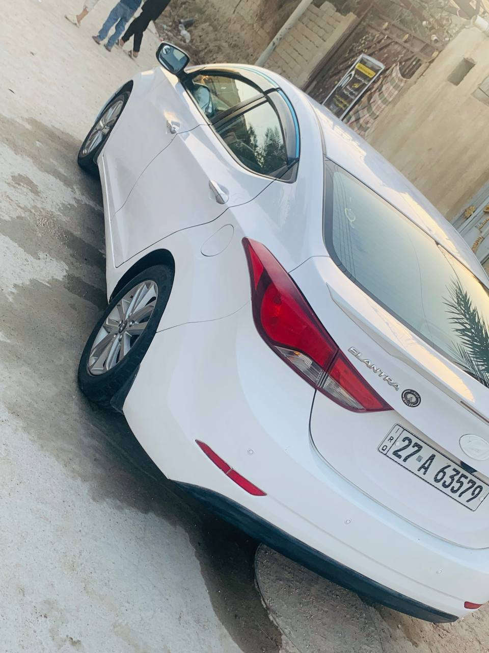 ‏النتره 2016 
‏خليجيه مكينه ٢٠٠٠ دوش  ويل ١٦ دسك خلفي وامامي شاشه كار بلي بيه رش صبغ  بالجاملغ الخلفي للسايق فقط سياره خير من الله. مال جناي بسمي تحويل ثاني يوم  لايت زنون اشاير بال مري رقم انكليزي 
‏
‏سعر115 وبيه مجال 
‏
‏مكان سوق الشيوخ كرمه بني سعيد
‏
‏رقم ***********
‏
‏
